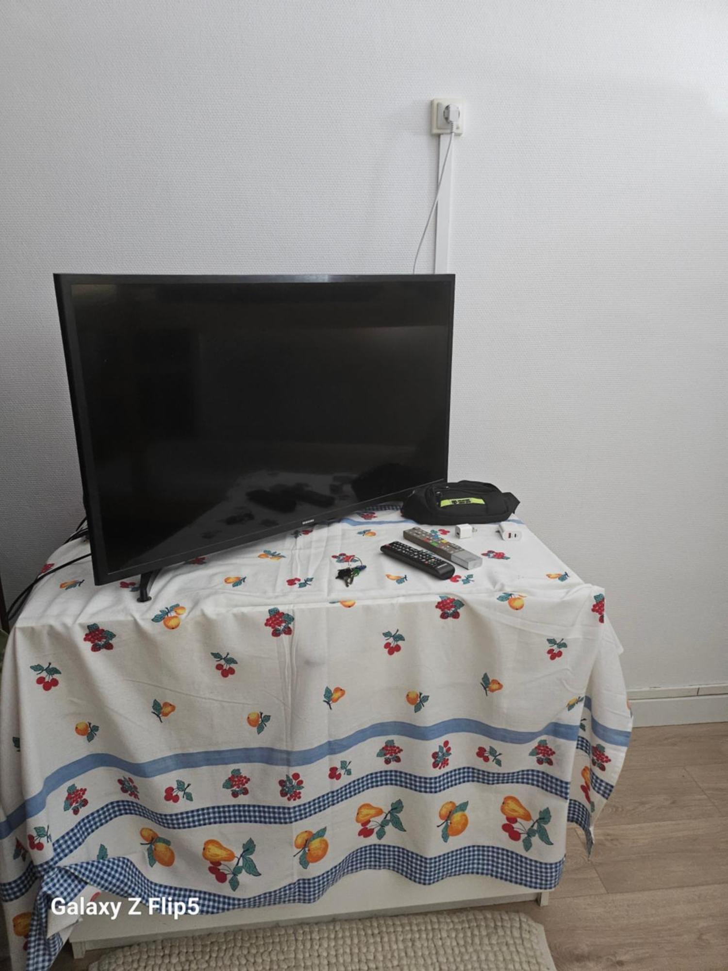 Studio Super Emplacement Boulogne-Billancourt Exterior foto